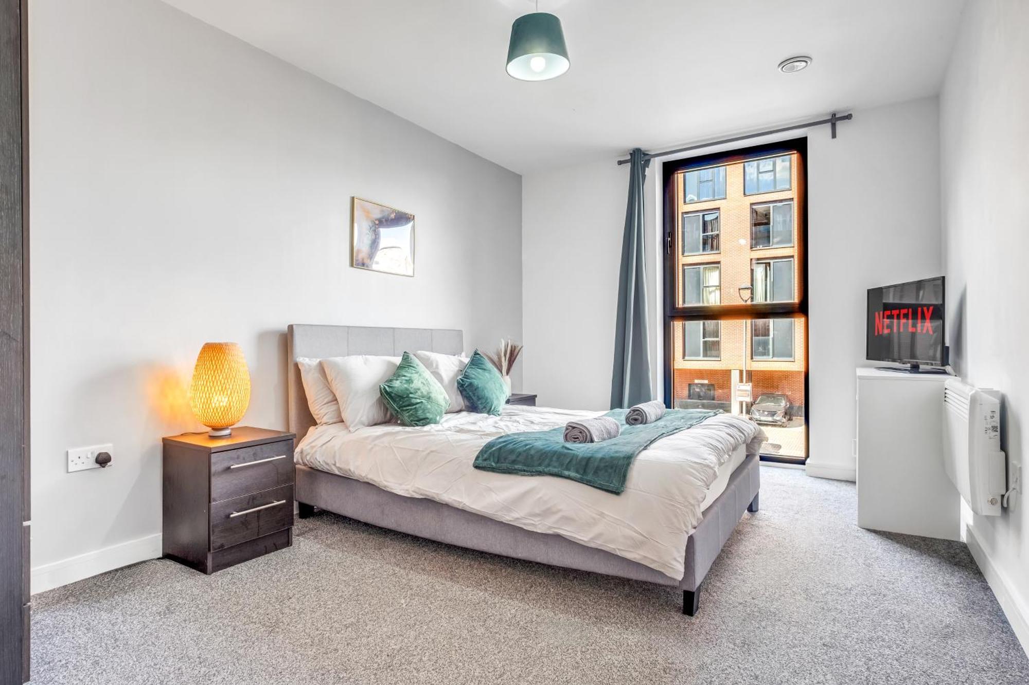City Centre Emerald Escape - Sleeps-6, 2Beds & 2Baths , Netflix , Free Internet Birmingam Exterior foto