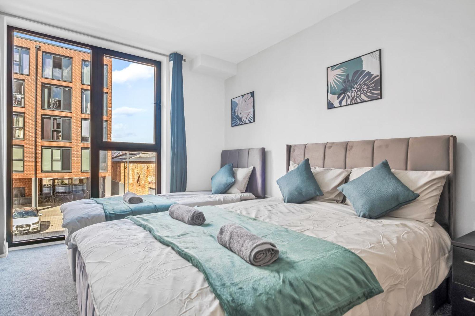 City Centre Emerald Escape - Sleeps-6, 2Beds & 2Baths , Netflix , Free Internet Birmingam Exterior foto